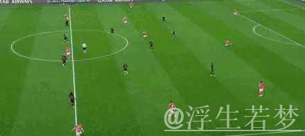 巴萨主场2-0轻取奥萨苏纳,拉菲尼亚双响 巴萨主场2-0轻取奥萨苏纳,拉菲尼亚双响